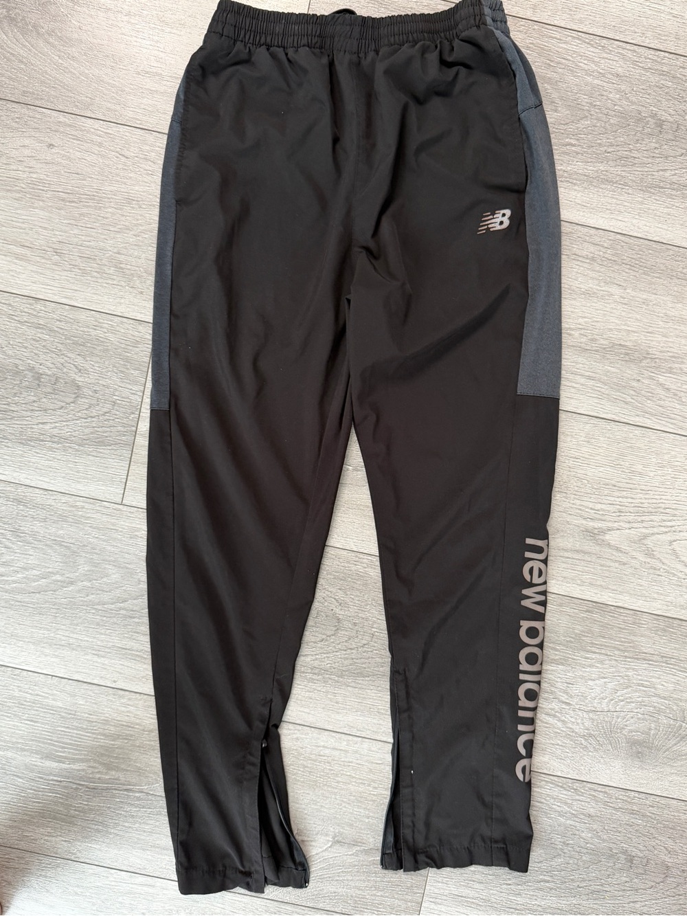 New Balance Elastic Waist Men’s Athletic Pants Joggers Zipper Bottoms Size M